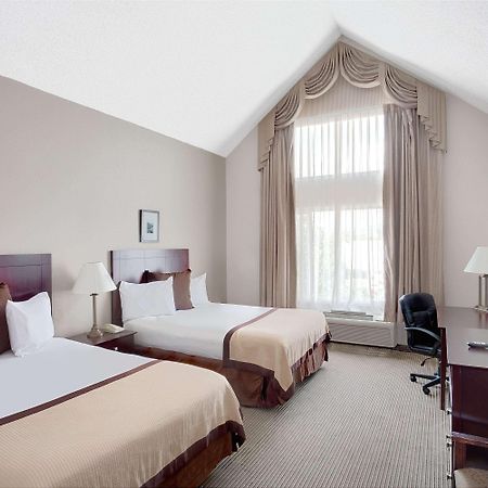 Hotel Baymont By Wyndham Reno Exterior foto